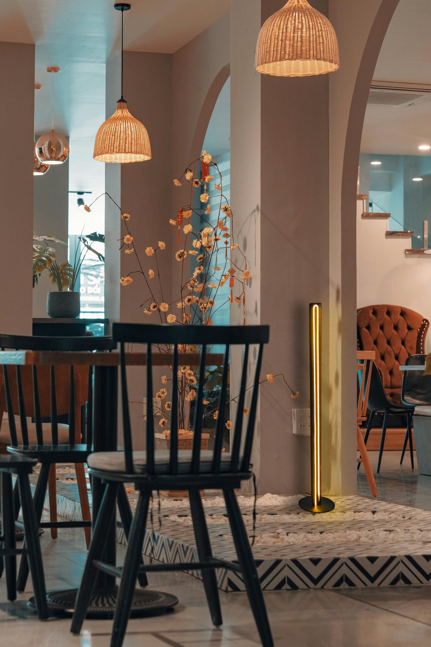 Scandinavian contemporary LED Floor Lamp, Wooden Floor Lamp in Black, elegant accent lighting for modern home, minimalistic standing slim floor lamp. (Adapter not included)