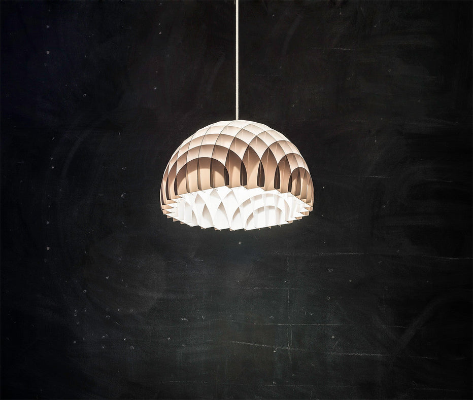 Stella minimalist pendent lamp by Fíor