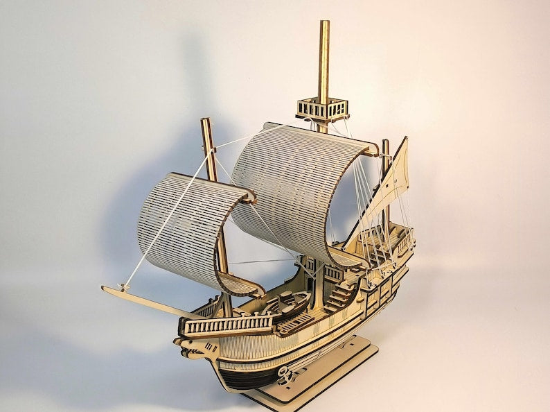 Endeavour ship puzzle kit by Fíor