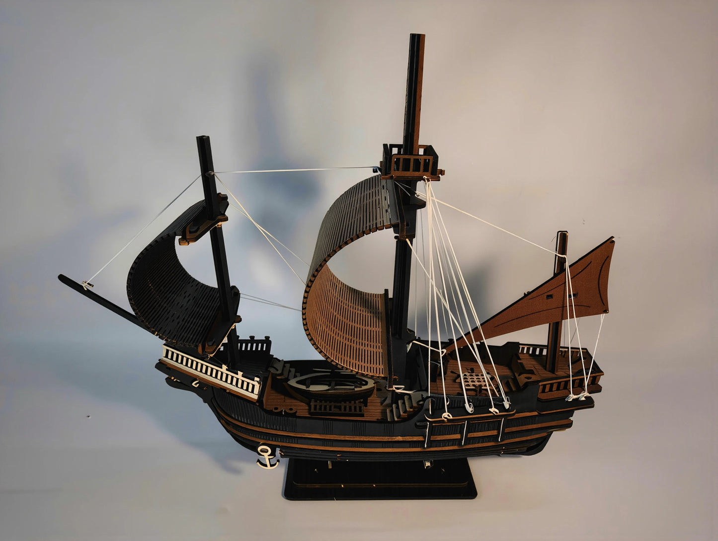 Endeavour ship puzzle kit by Fíor