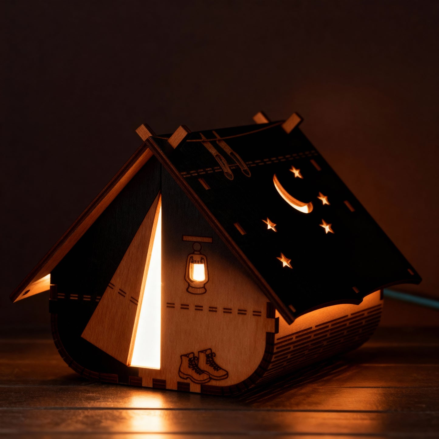 Fury table lamp by Fíor (Buy 1 get 1 free)